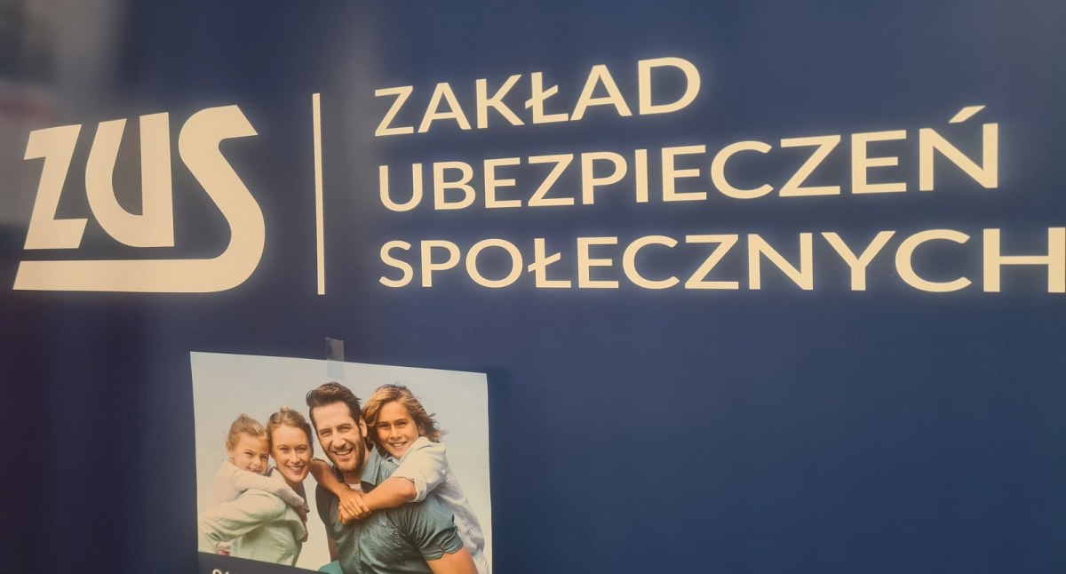 ZUS wypłaca świadczenie 500+ - wiadomości Zambrów