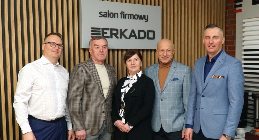 Zdjęcie: Salon firmowy ERKADO, Zambrów
