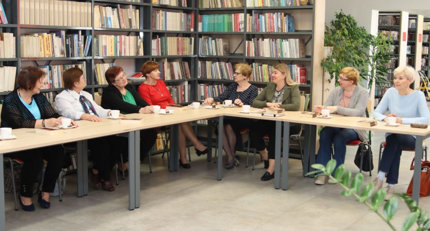 Zdjęcie: Dyskusyjny Klub Książki w Zambrowie