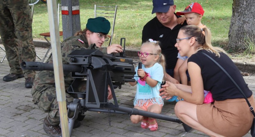 Zdjęcie: Pokaz sprzętu i wyposażenia Wojska Polskiego w Zambrowie