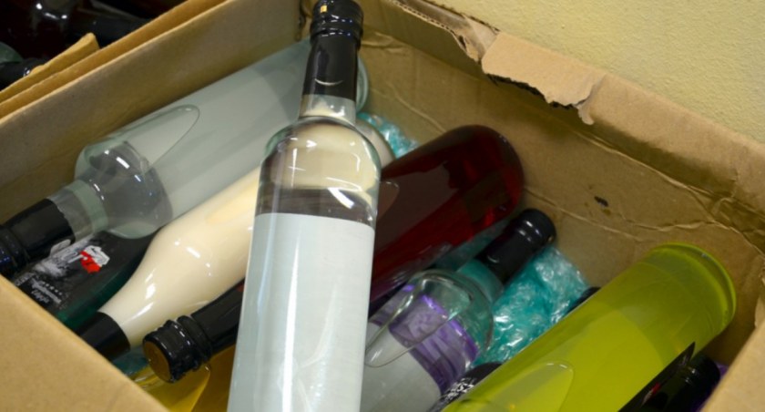Zdjęcie: nielegalny alkohol