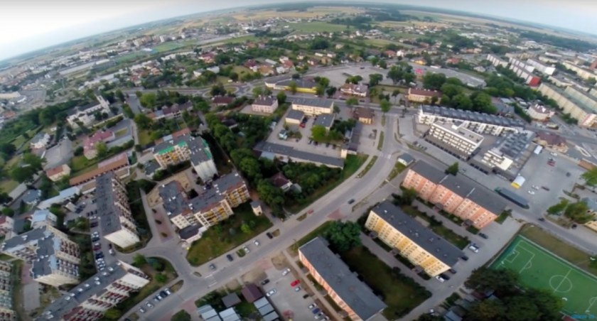 Rada Powiatu Zambrowskiego radni, Radny Stanisław Rykaczewski złożył wniosek budżetu Powiatu - zdjęcie, fotografia