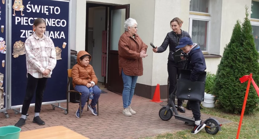 Zdjęcie: Święta Pieczonego Ziemniaka w Szkole Podstawowej w Starym Skarżynie