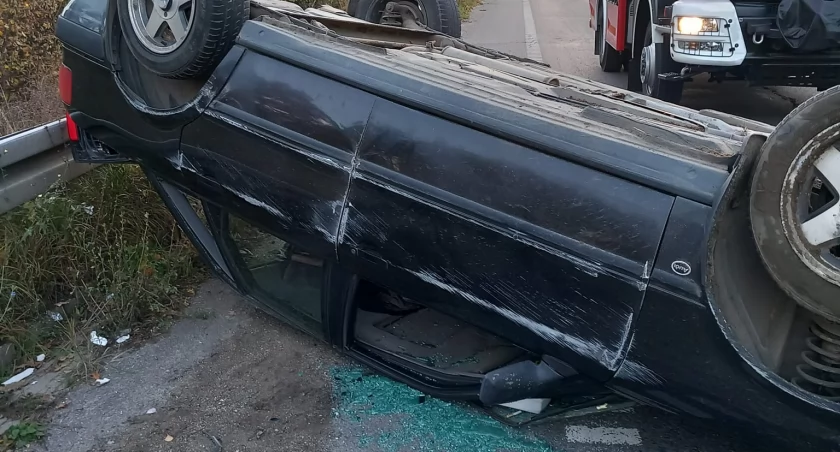 Zdjęcie: audi dachowało na serwisówce S8