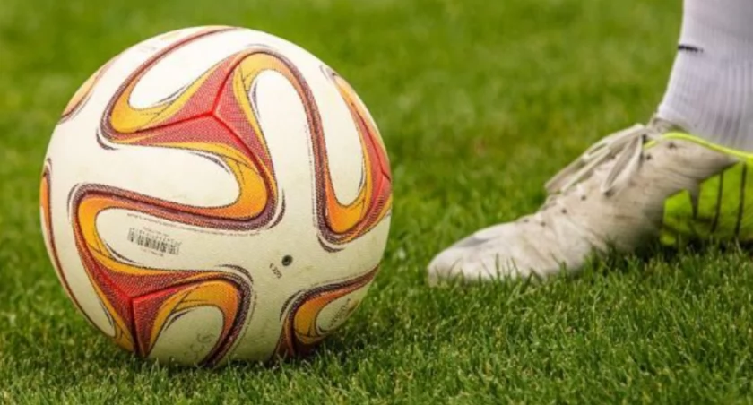 piłka nożna futsal, Olimpia Zambrów przegrywa liderem tabeli - zdjęcie, fotografia
