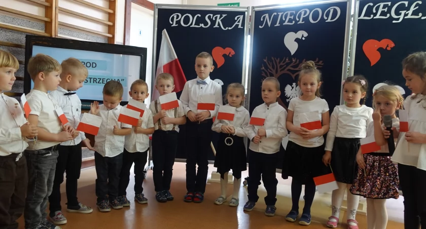 Zdjęcie: Święto Niepodległości w Szkole Podstawowej w Starym Skarżynie