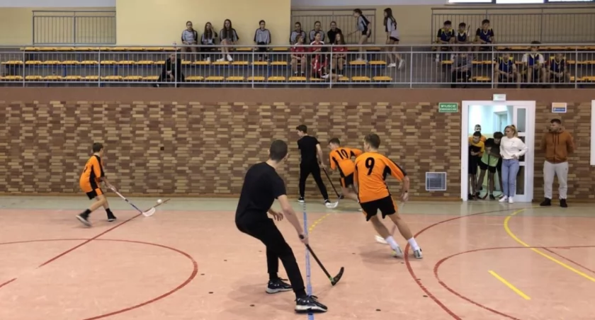 Zdjęcie: Powiatowe Igrzyska Młodzieży Szkolnej w unihokeju