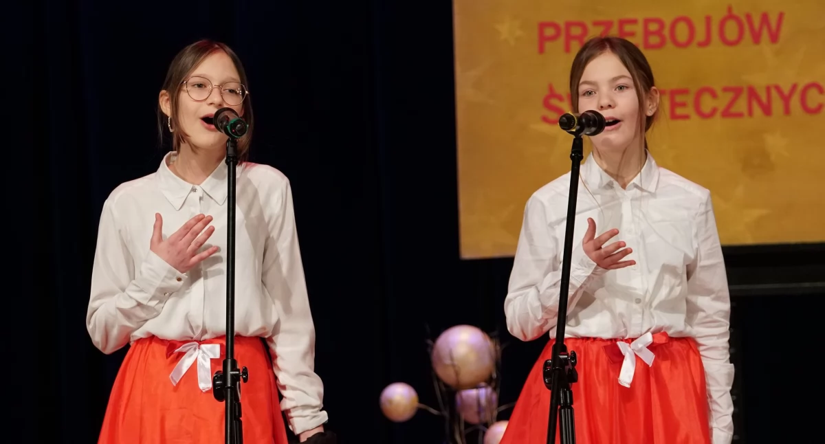 Zdjęcie: IV Ogólnopolski Festiwal Przebojów Świątecznych pt. „Gwiazdka na Święta”