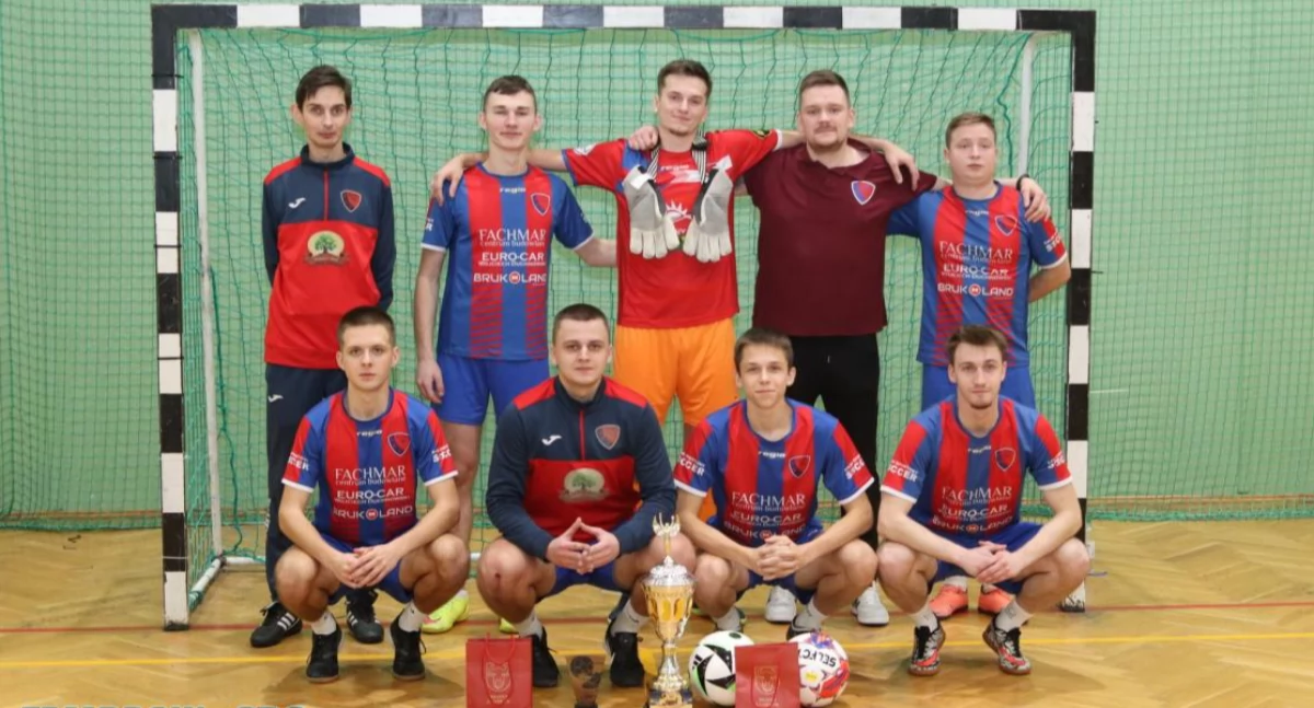 Zdjęcie: Halowy Turniej o Puchar Żubra