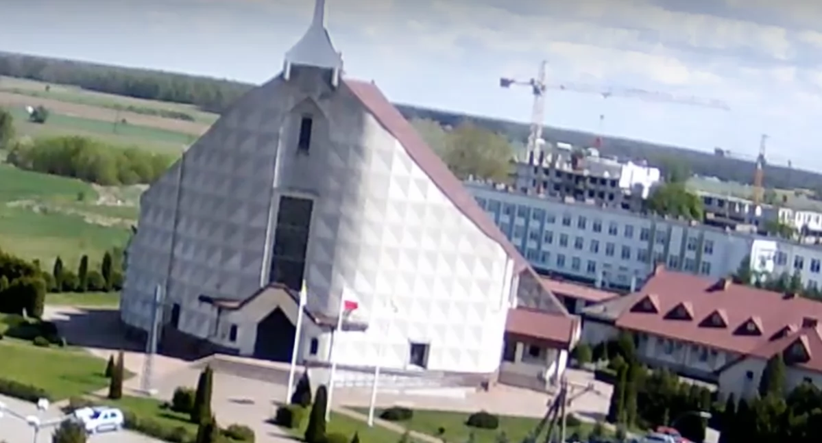 Zdjęcie: kościół pw. Ducha Świętego w Zambrowie