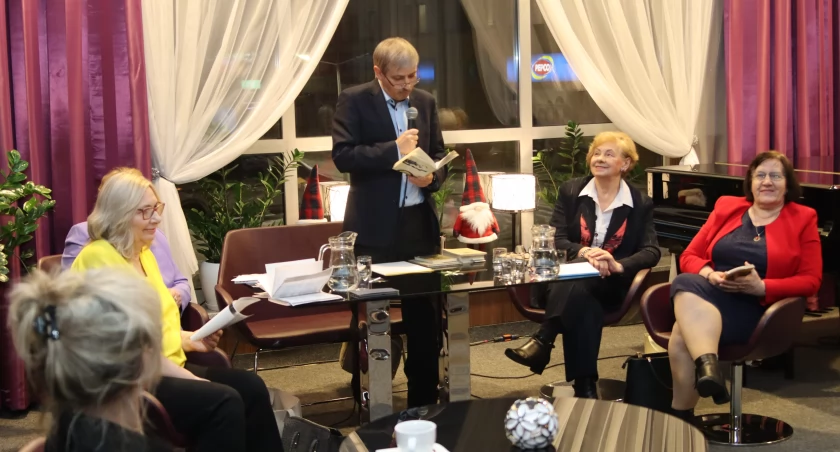 Zdjęcie: Wieczór literacki Senior Art
