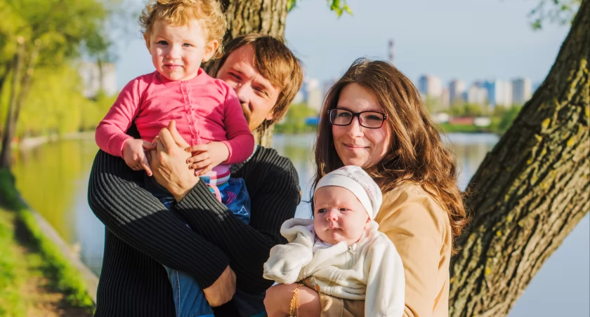  biznes i praca, uprawnionych złożyło wniosek - zdjęcie, fotografia