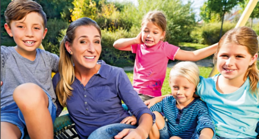 Zdjęcie: świadczenie Mama 4+