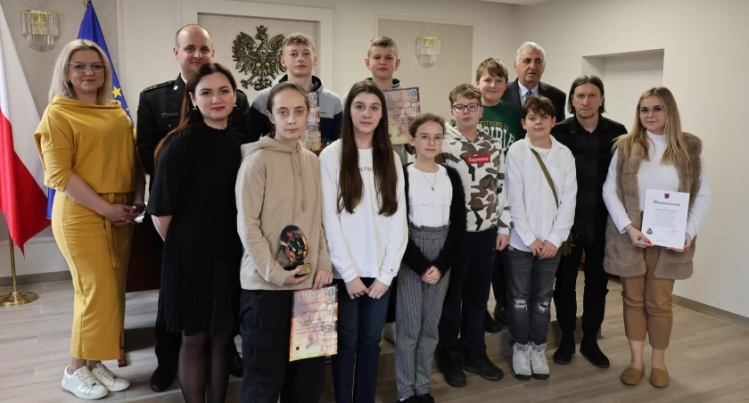 zdjęcie: Młodzież zapobiega pożarom