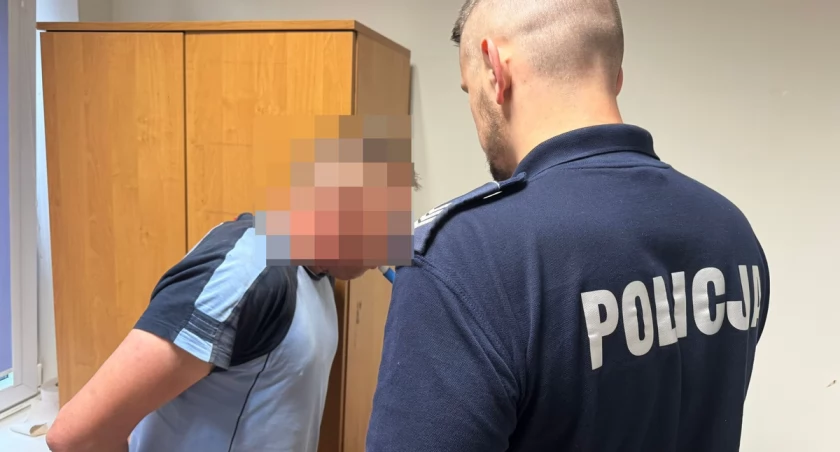 policja, Miał promile alkoholu organizmie kierował ciężarówką - zdjęcie, fotografia
