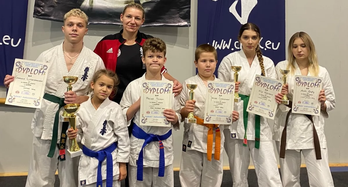 karate i sztuki walki, Zambrowscy karatecy wywalczyli medali otwarcie sezonu [FOTO] - zdjęcie, fotografia