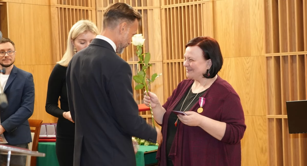 uroczystości obchody, Dzień Pracownika Socjalnego podsumowanie kampanii „Dzieciństwo przemocy” Zambrowie [FOTO+VIDEO] - zdjęcie, fotografia