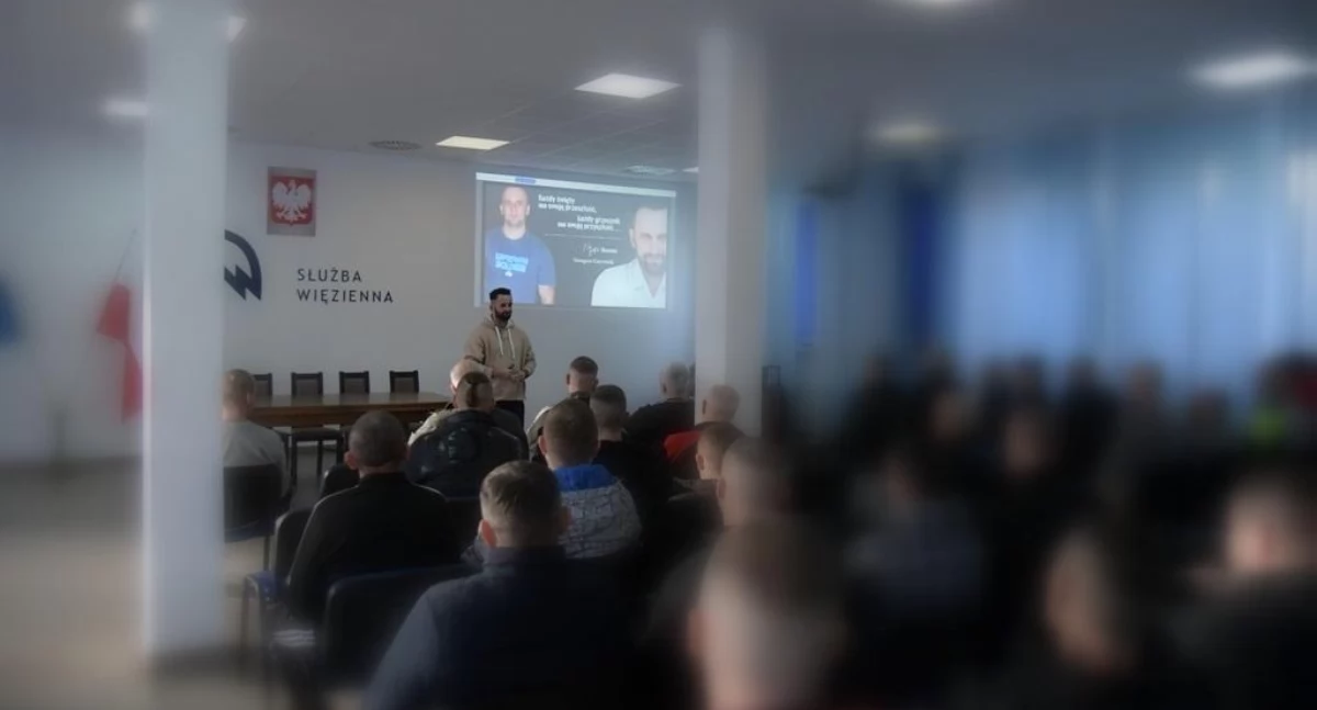 wydarzenia, Grzegorz Czerwicki odwiedził osadzonych Zakładzie Karnym Czerwonym Borze - zdjęcie, fotografia