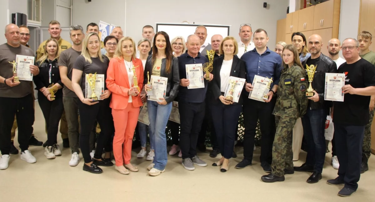 samorząd, Zambrowscy samorządowcy rywalizowali podczas zawodów strzeleckich [FOTO] - zdjęcie, fotografia