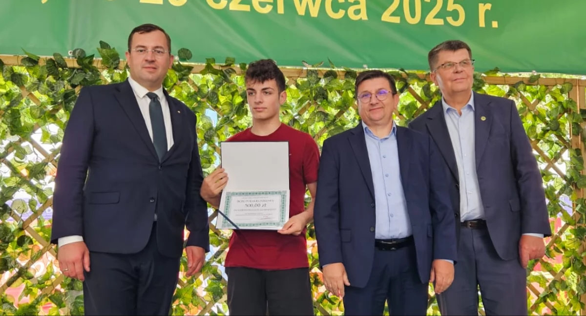 rolnictwo, Krystian Szeligowski nagrodzony podczas jednej największych regionie imprez rolniczych [FOTO] - zdjęcie, fotografia
