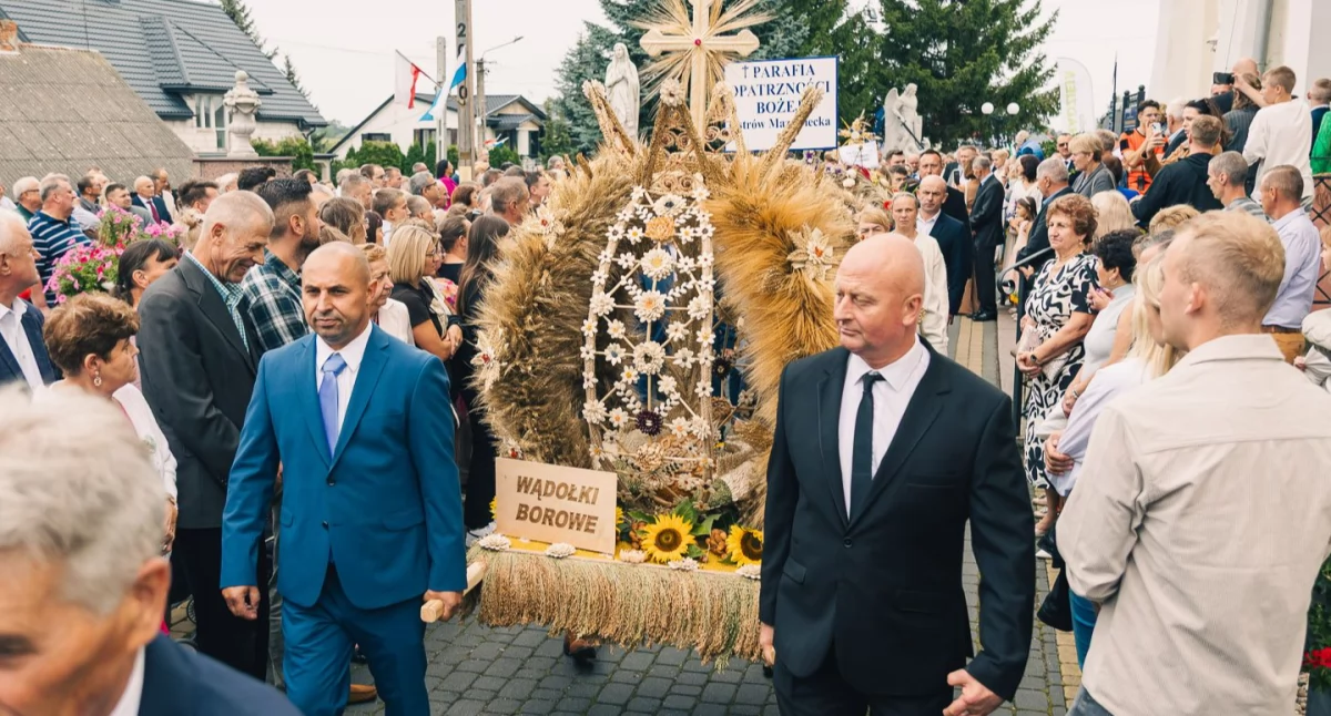 rolnictwo, Przedstawiciele powiatu zambrowskiego dożynkach wojewódzkich Małym Płocku [FOTO] - zdjęcie, fotografia