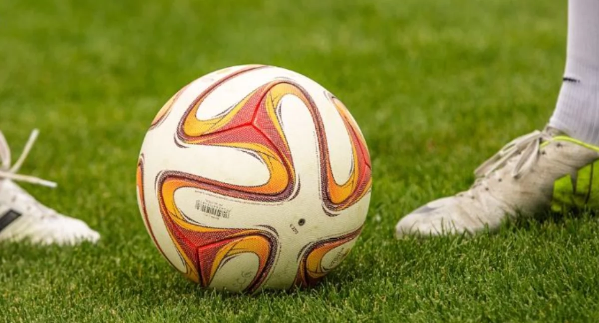 piłka nożna futsal, Olimpia Zambrów wygrywa drużyną Michałowo - zdjęcie, fotografia