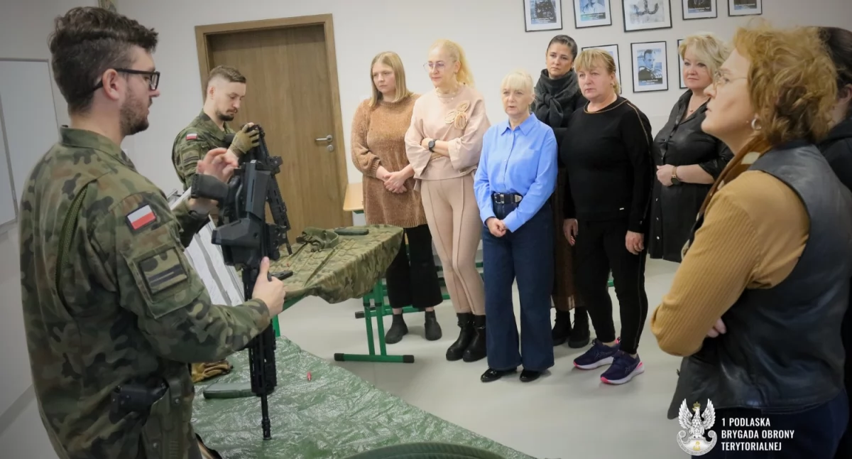 Terytorialsi prowadzą szkolenia proobronne dla pracowników placówek oświatowych [FOTO]