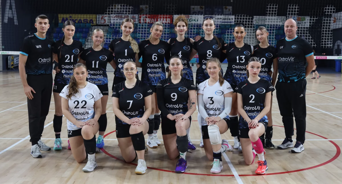 Udany początek sezonu seniorek Rekordu Zambrów! [FOTO]