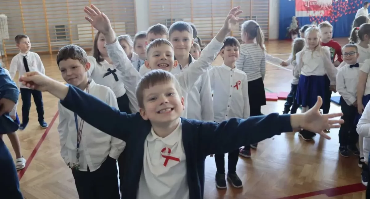 Obchody Święta Niepodległości w Szkole Podstawowej w Rutkach-Kossakach [FOTO]