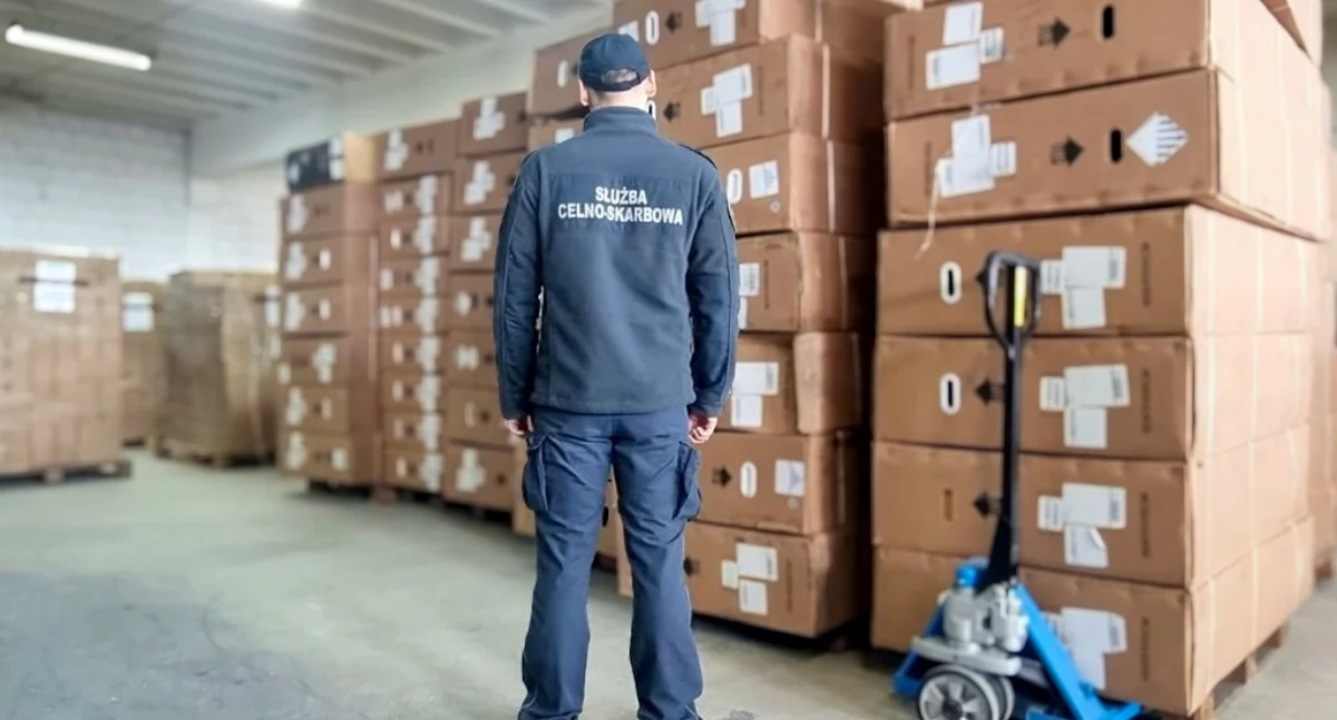 Nielegalny proceder sprzedaży elektrycznych rowerów i hulajnóg przerwany przez podlaską KAS