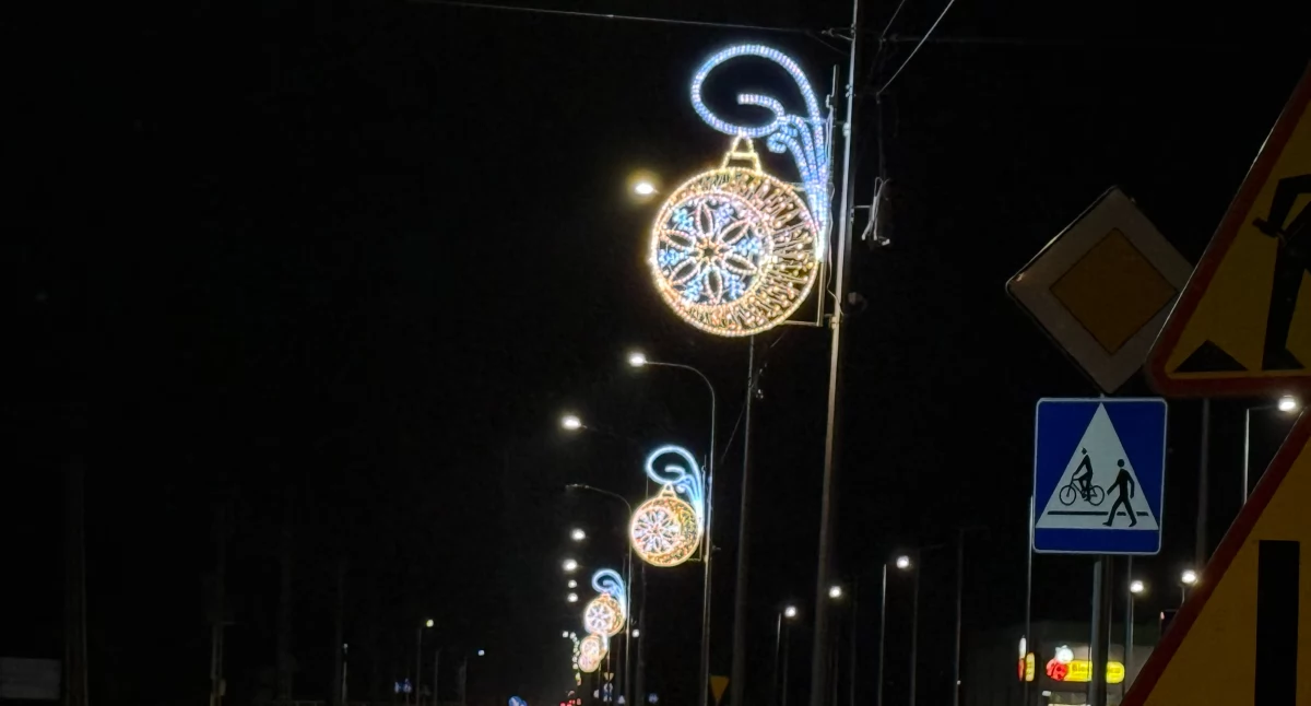 Zambrów ubiera się na święta. Są już pierwsze iluminacje! [FOTO+VIDEO]