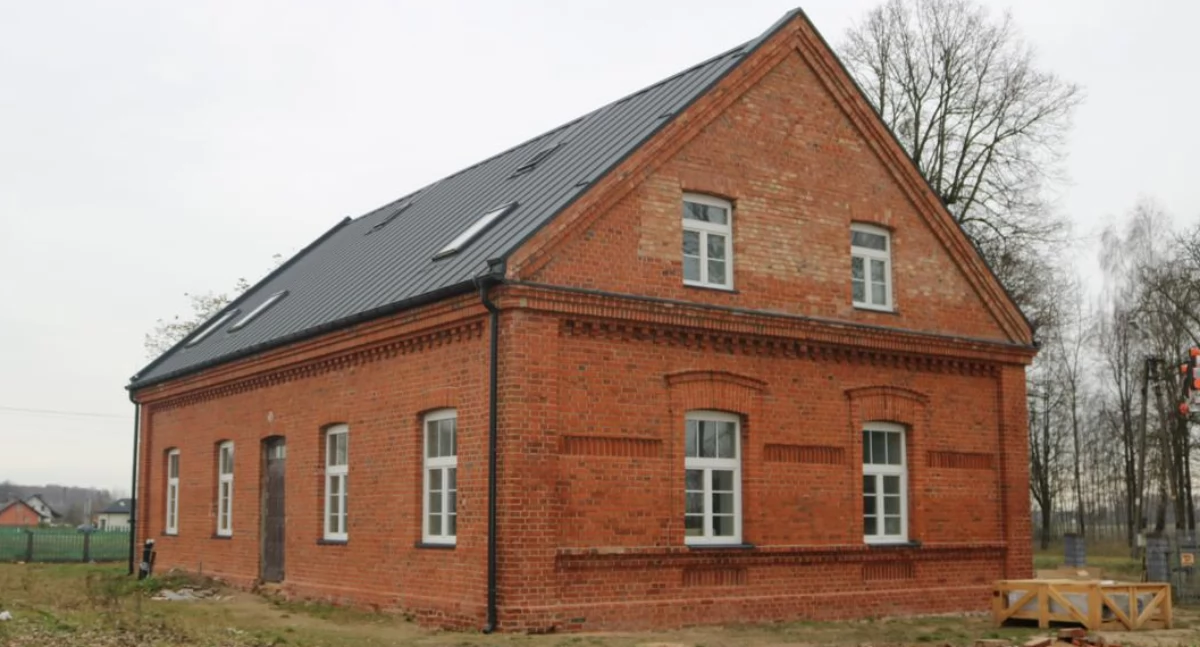 inwestycje, odsłona zabytkowego budynku Srebrnym Borku [FOTO] - zdjęcie, fotografia