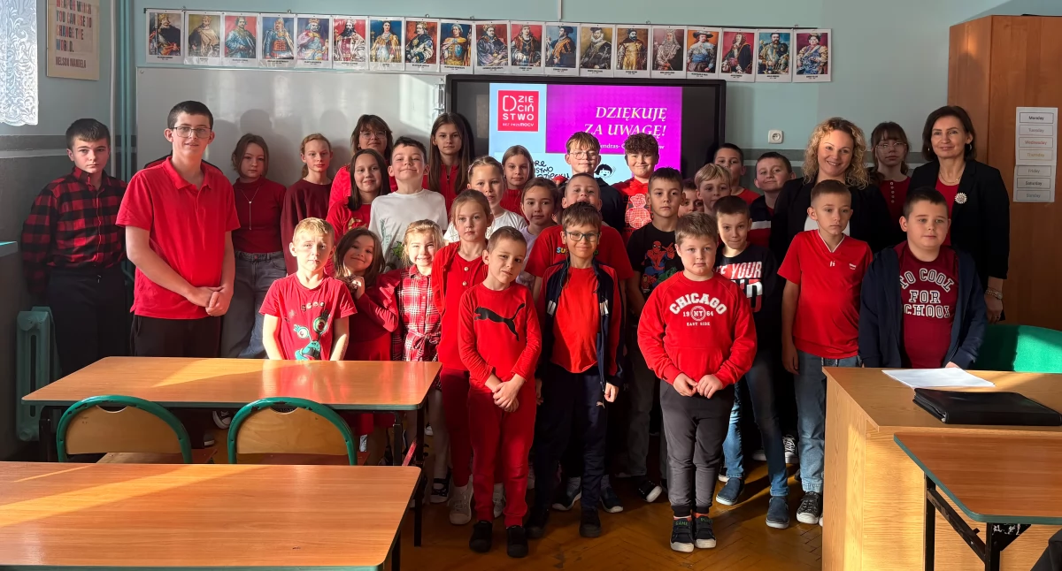 Zakończenie ogólnopolskiej kampanii „Dzieciństwo bez przemocy" w Szkole Podstawowej w Starym Skarżynie [FOTO]