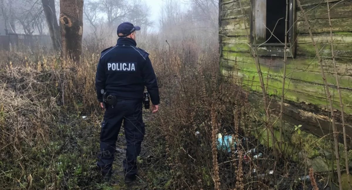 policja, Niskie temperatury zagrożeniem życia zdrowia bądź obojętny! - zdjęcie, fotografia