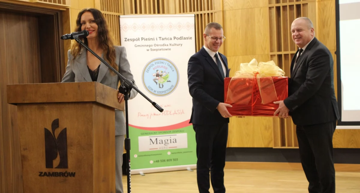 Powiatowe obchody Dnia Pracownika Socjalnego w Zambrowie [FOTO]