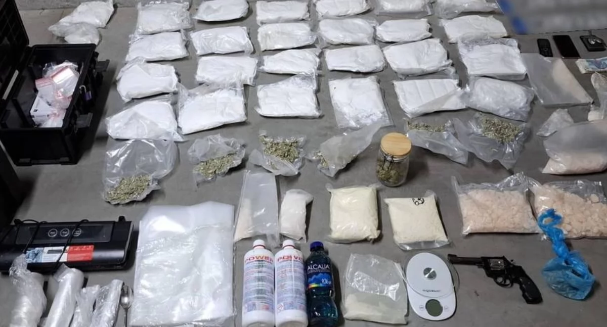 Narkotykowa grupa przestępcza rozbita przez podlaskich policjantów [FOTO]