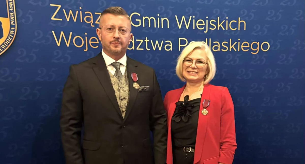 Samorządowcy z Gminy Kołaki Kościelne otrzymali Brązowe Krzyże Zasługi [FOTO]
