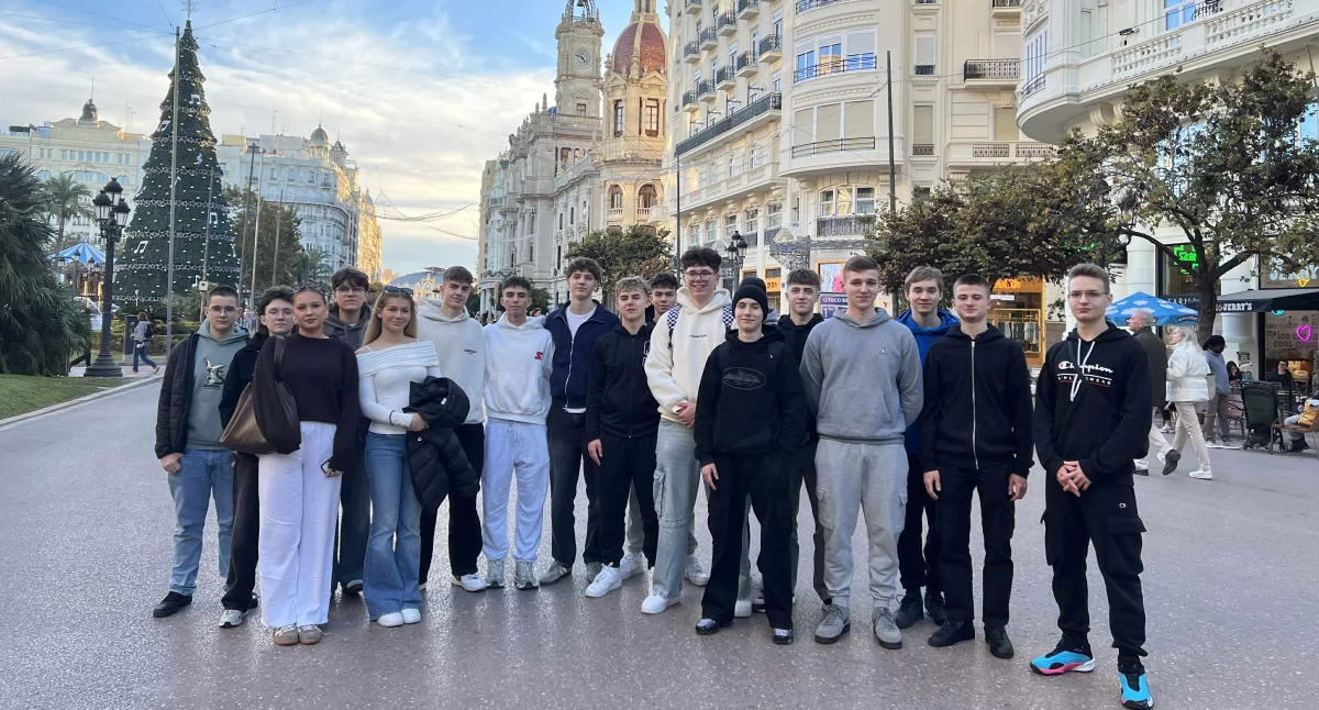 edukacja, Zawodowy staż uczniów Zespołu Szkół Zambrowie Walencji [FOTO] - zdjęcie, fotografia