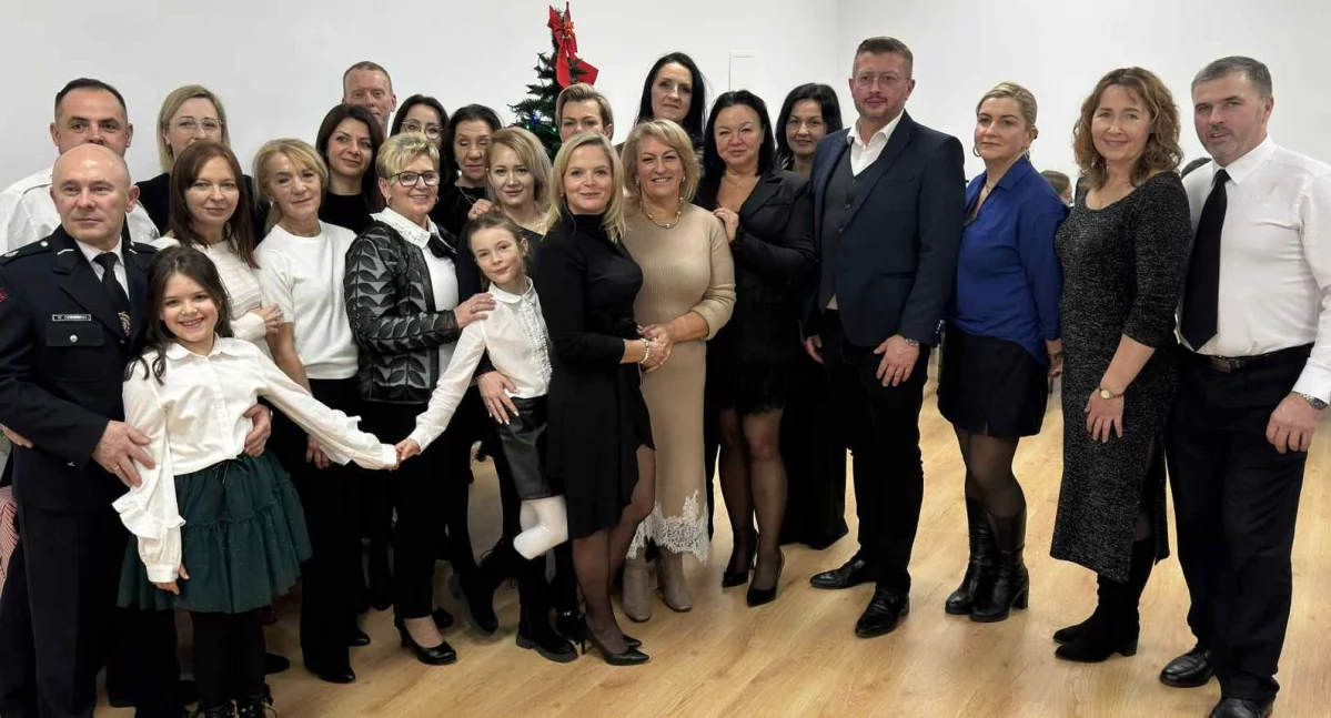 święta, Spotkanie opłatkowe Zaniach Leśnicy kolędą życzeniami wspólnotą [FOTO] - zdjęcie, fotografia