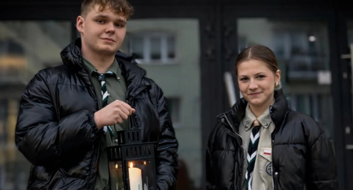 charytatywne wolontariat, Harcerze będą roznosić Betlejemskie Światełko Pokoju Zambrowie - zdjęcie, fotografia