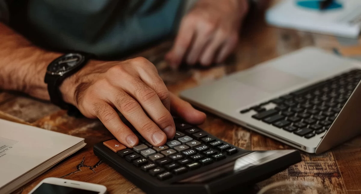  biznes i praca, wzrosły składki ubezpieczenia społeczne - zdjęcie, fotografia