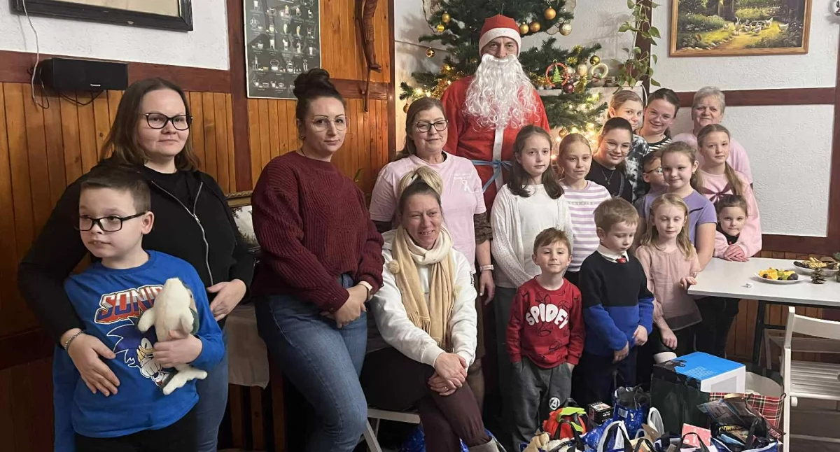 rekreacja wypoczynek, Choinka zambrowskimi Amazonkami [FOTO] - zdjęcie, fotografia