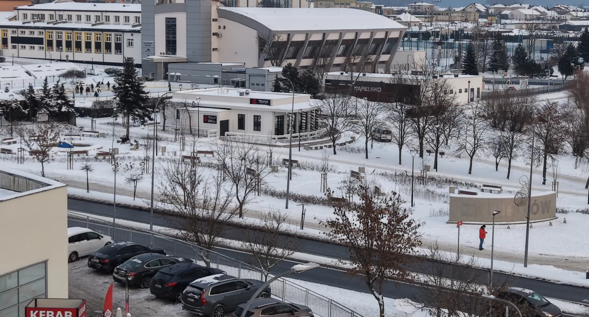 interpelacje, Zabetonowana scena polityczna niedostępna nowych zaznacza radny Sebastian Orłowski - zdjęcie, fotografia