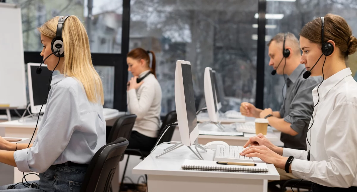  biznes i praca, Zmiana godzin obsługi klientów - zdjęcie, fotografia