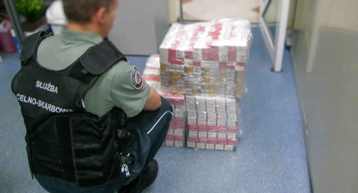 z regionu, Papierosy akcyzy zabezpieczone przez podlaską - zdjęcie, fotografia