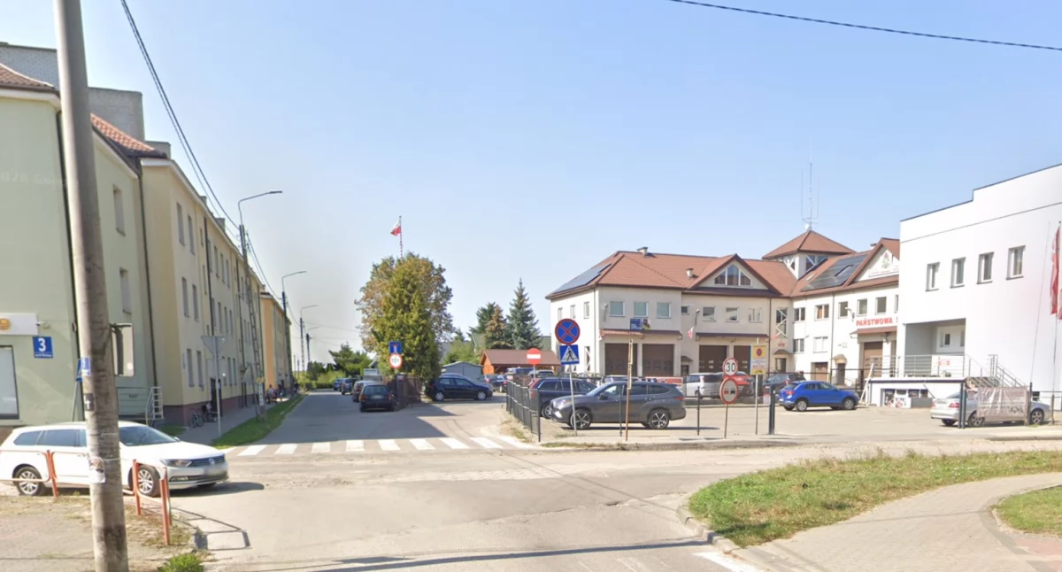 zdjęcie: skrzyżowanie ulic Pileckiego i Sadowej w Zambrowie, rok 2024