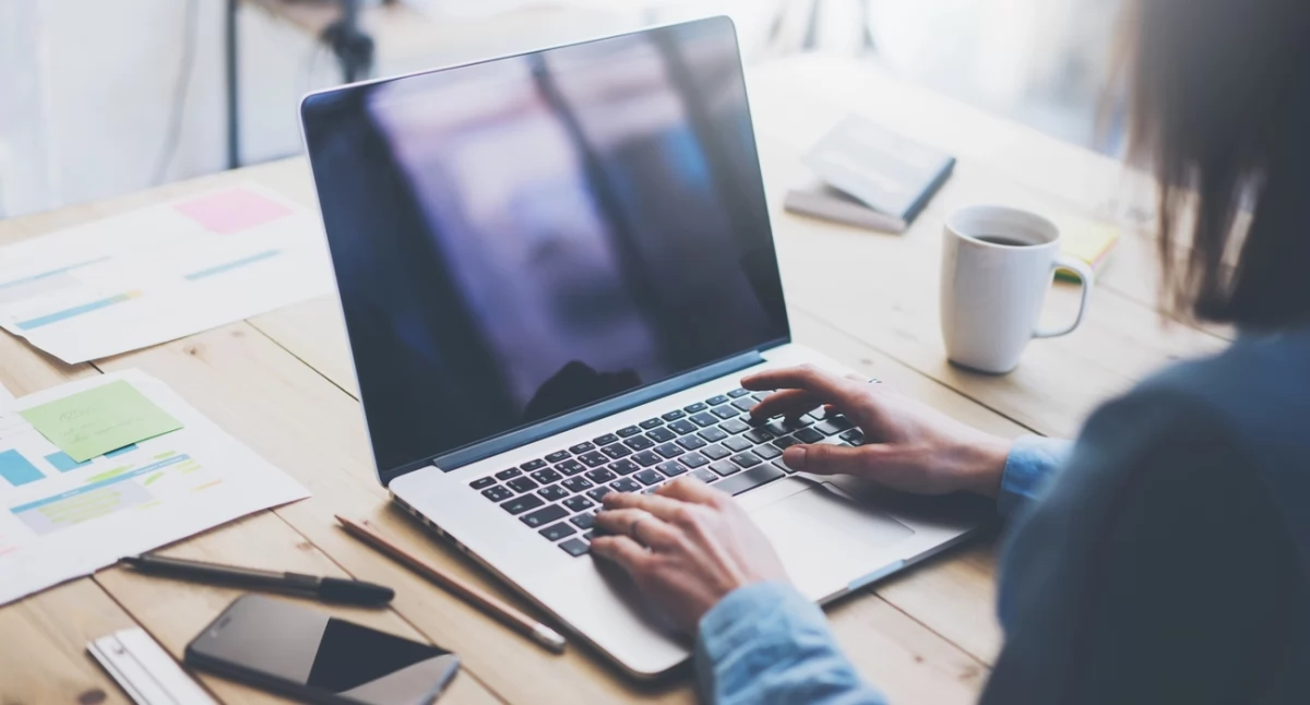 Jak szybko, łatwo i bez stresu złożyć e‑deklarację online?