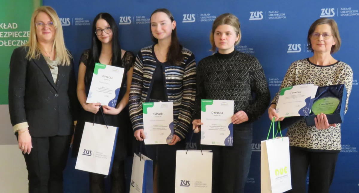 edukacja, Znamy finalistów wojewódzkiego etapu Olimpiady - zdjęcie, fotografia