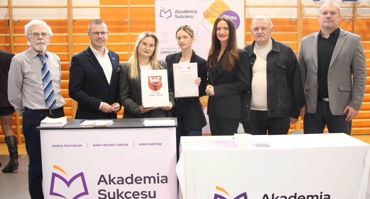 edukacja, Prezentacje „Uczelnie Powiecie” Starosta nagrodziła najlepsze stoiska [FOTO] - zdjęcie, fotografia