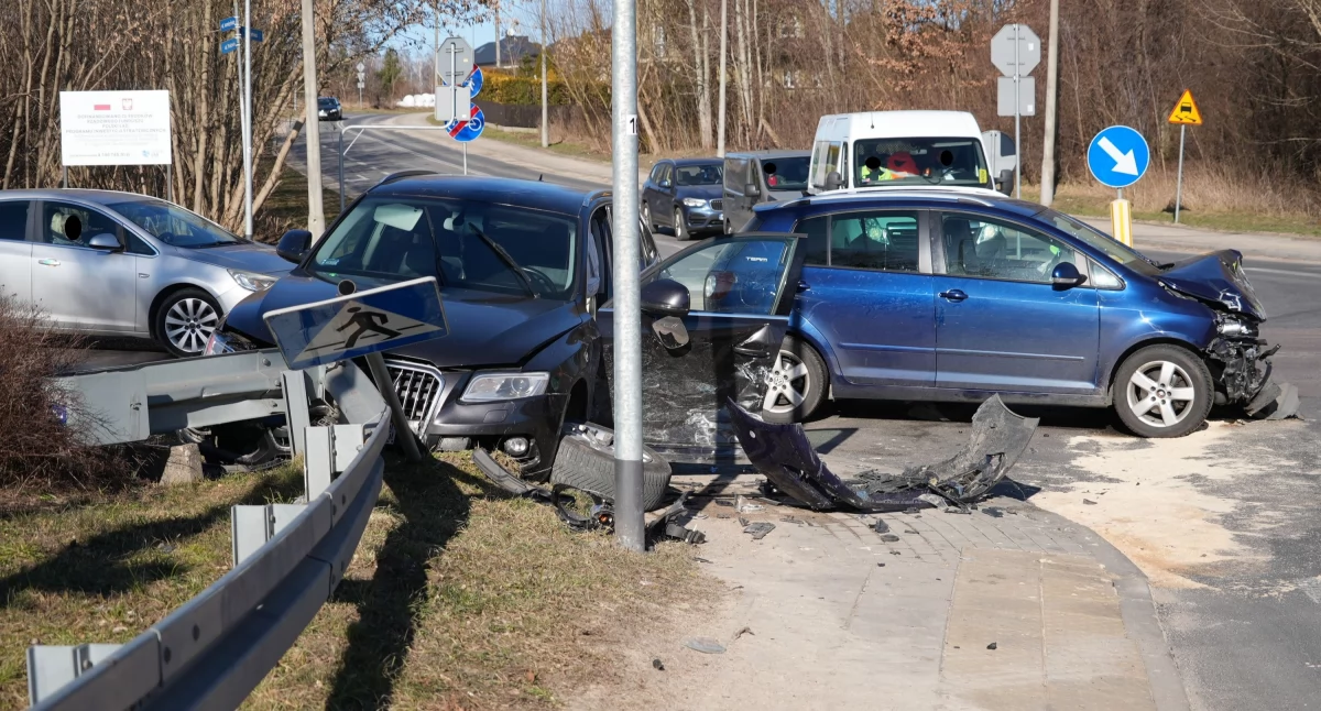 zdjęcie: Wypadek na skrzyżowaniu Łomżyńskiej i Polowej w Zambrowie